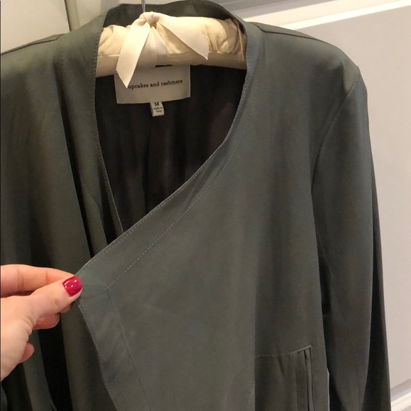 Draped-front gray leather jacket - Picture 3 of 4